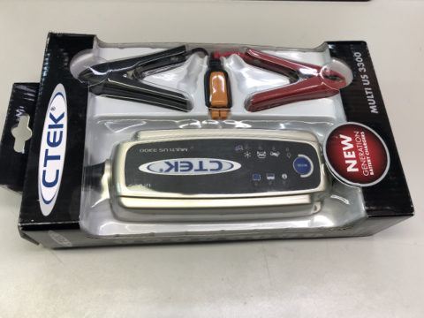 BMWのバッテリー充電器インプレ